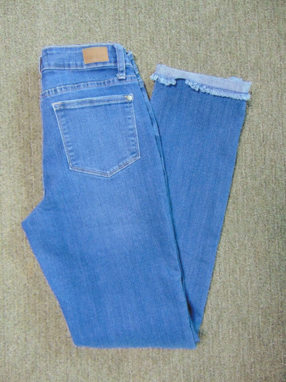 Judy Blue Boyfriend Jeans Women’s 5/27 Medium Wash Raw Hem Stretch Denim B040
